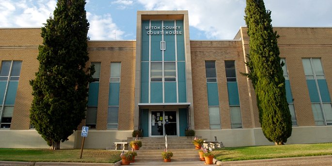 Picture of Upton County Court House